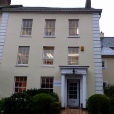 �O���[�u�E�C���O���b�V���E�Z���^�[�E�G�N�Z�^�[